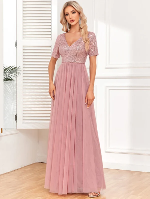 Robe rose poudré strass décolleté en V : Stella – Image 4