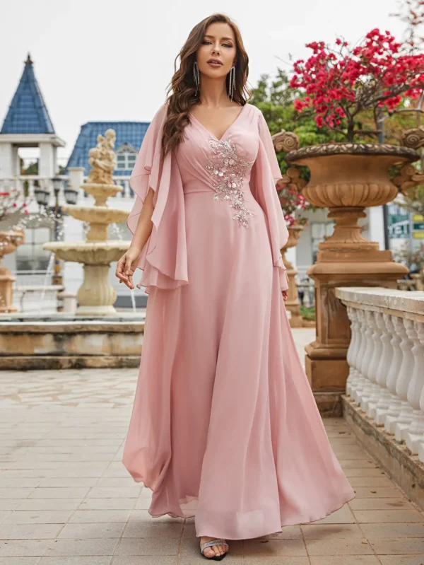 Robe maxi rose poudré à décolleté en V : Elara