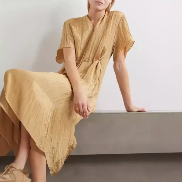 Robe lame doré avec ceinture intégrée : Faustine – Image 4