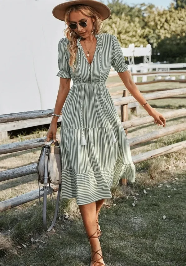 Robe champêtre vert d'eau manche courte : Camille