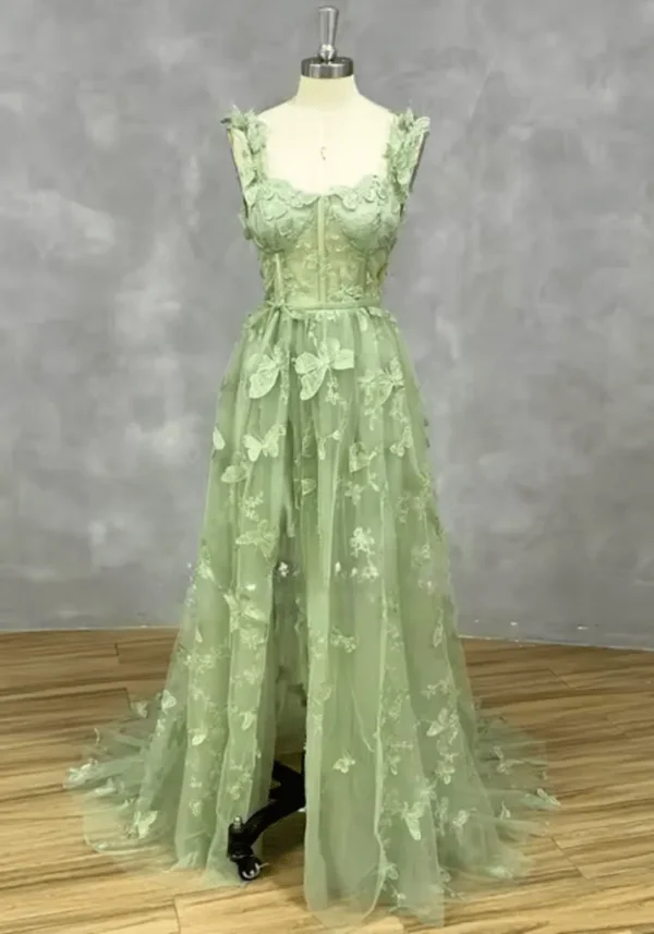 Robe vert d’eau dentelle avec fente latérale : Élise – Image 4