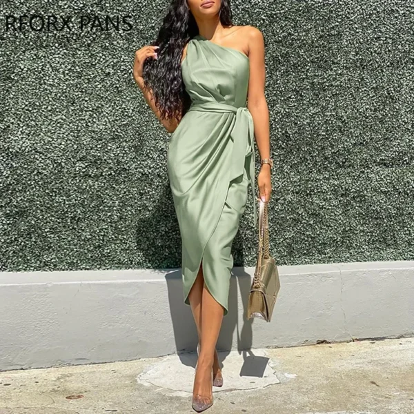 Robe asymétrique vert sauge élégante : Lila