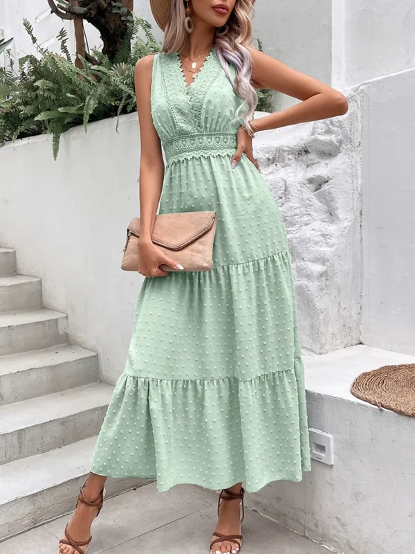 Robe bohème vert sauge avec dentelle : Élisa – Image 4