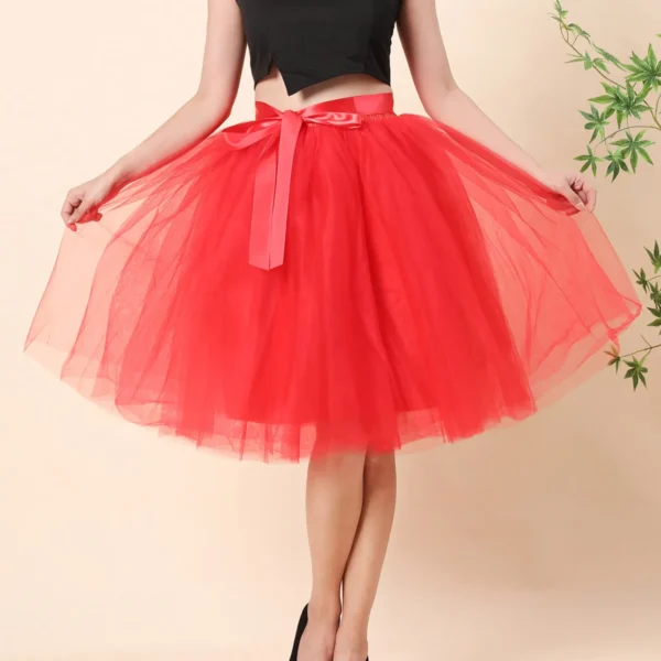 Jupe tutu rouge élégante avec ceinture satinée : Clara