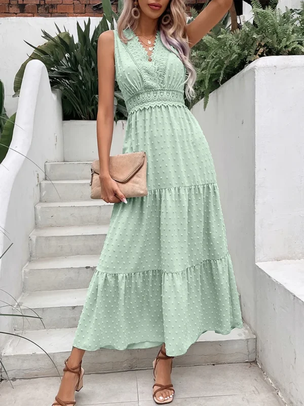 Robe bohème vert sauge avec dentelle : Élisa