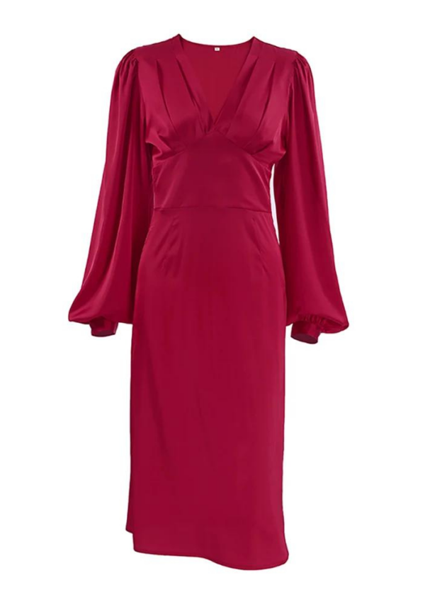 Robe hiver rouge satiné, coupe ajustée, longueur midi, manches longues, encolure en V – Image 4