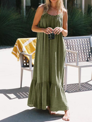 Robe longue en double gaze de coton olive à col droit et bretelles fines