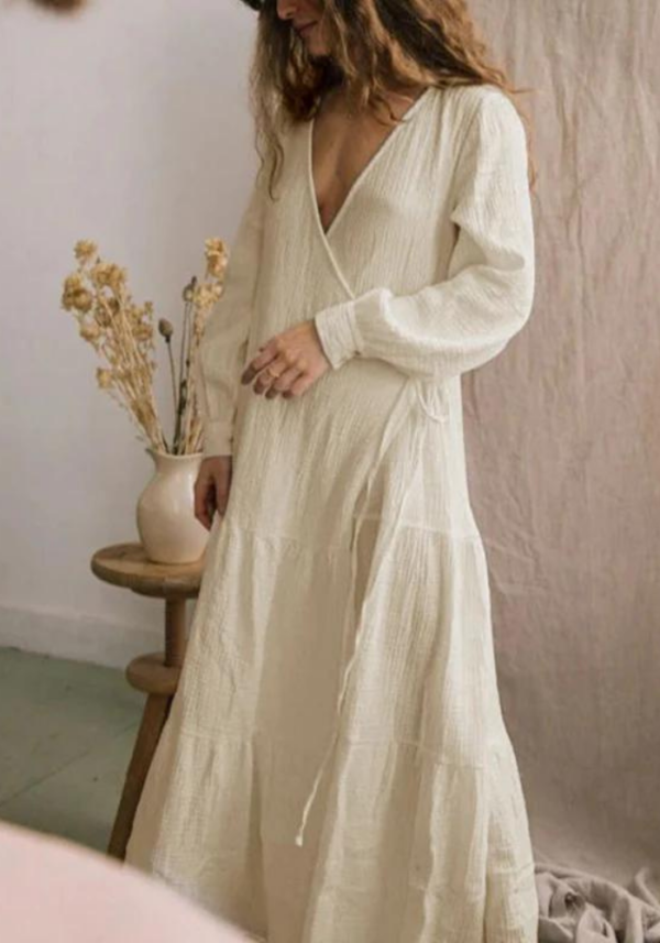 Robe longue en gaze de coton manches longues croisée couleur claire : mode féminine et éco-responsable