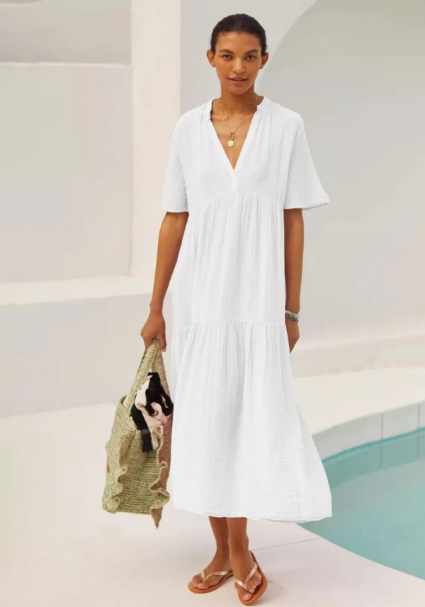 Robe longue blanche en gaze de coton avec décolleté en V et manches courtes – Image 6