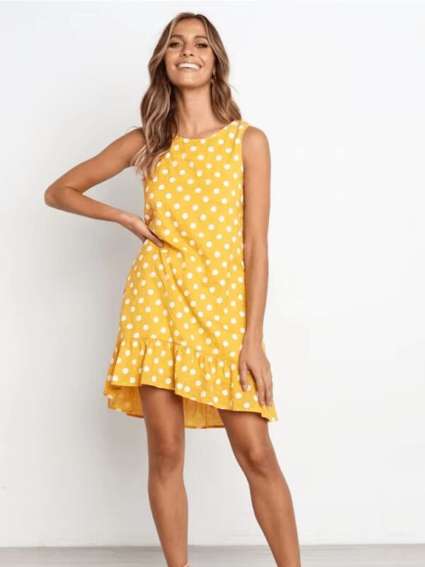 Robe trapèze mousseline jaune à pois blancs avec froufrous pour l'été